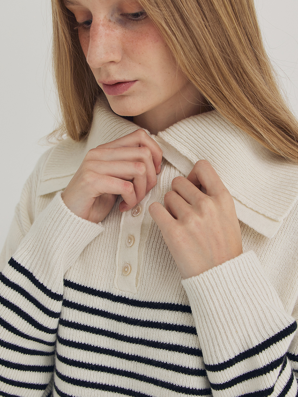 Open-Collar Knit - Stripe