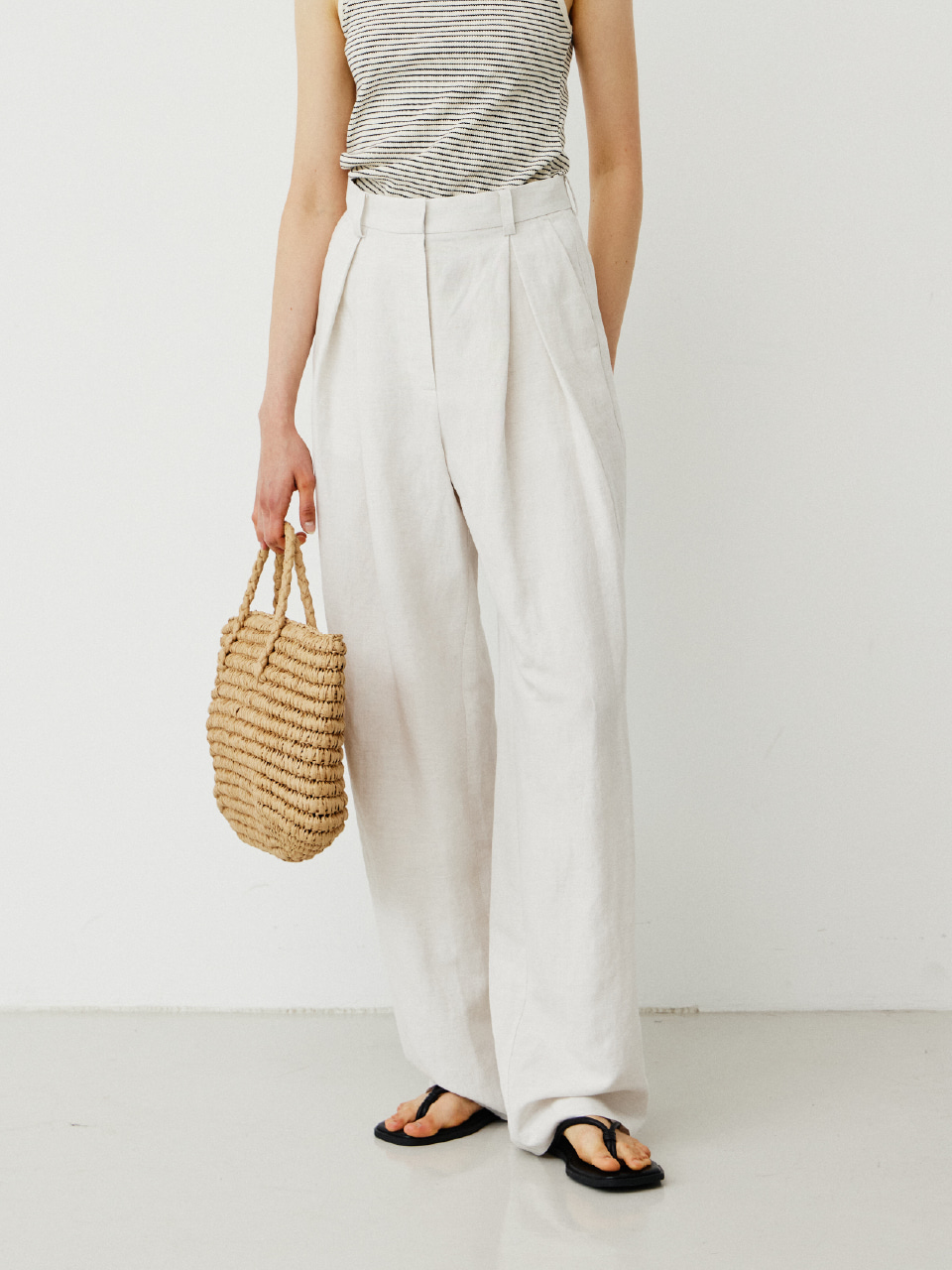 IVORY CHARLOTTE PIN TUCK WIDE PANTS